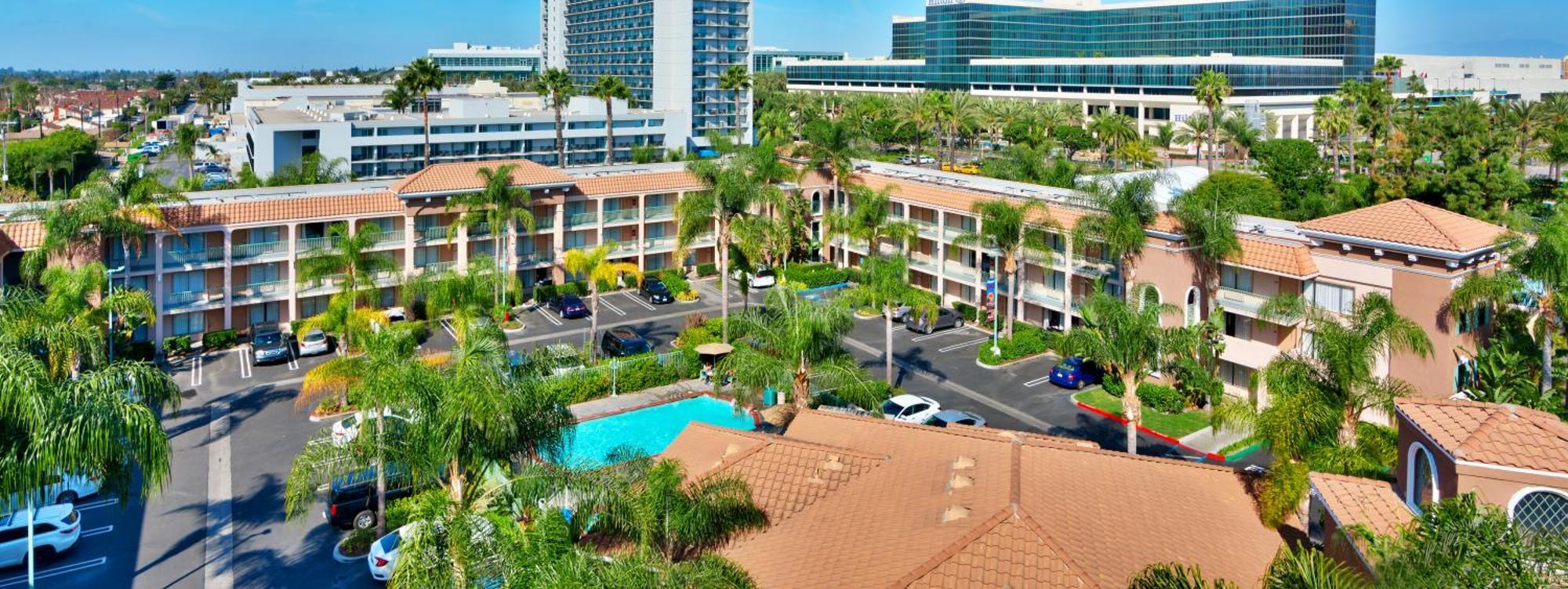 Cortona Inn And Suites Anaheim Resort Ngoại thất bức ảnh
